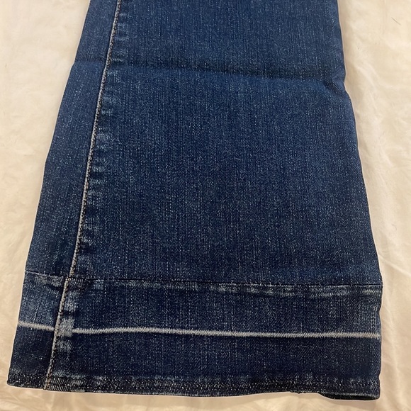 Frame Le Heigh Flare jeans in Colby wash - Picture 4 of 6